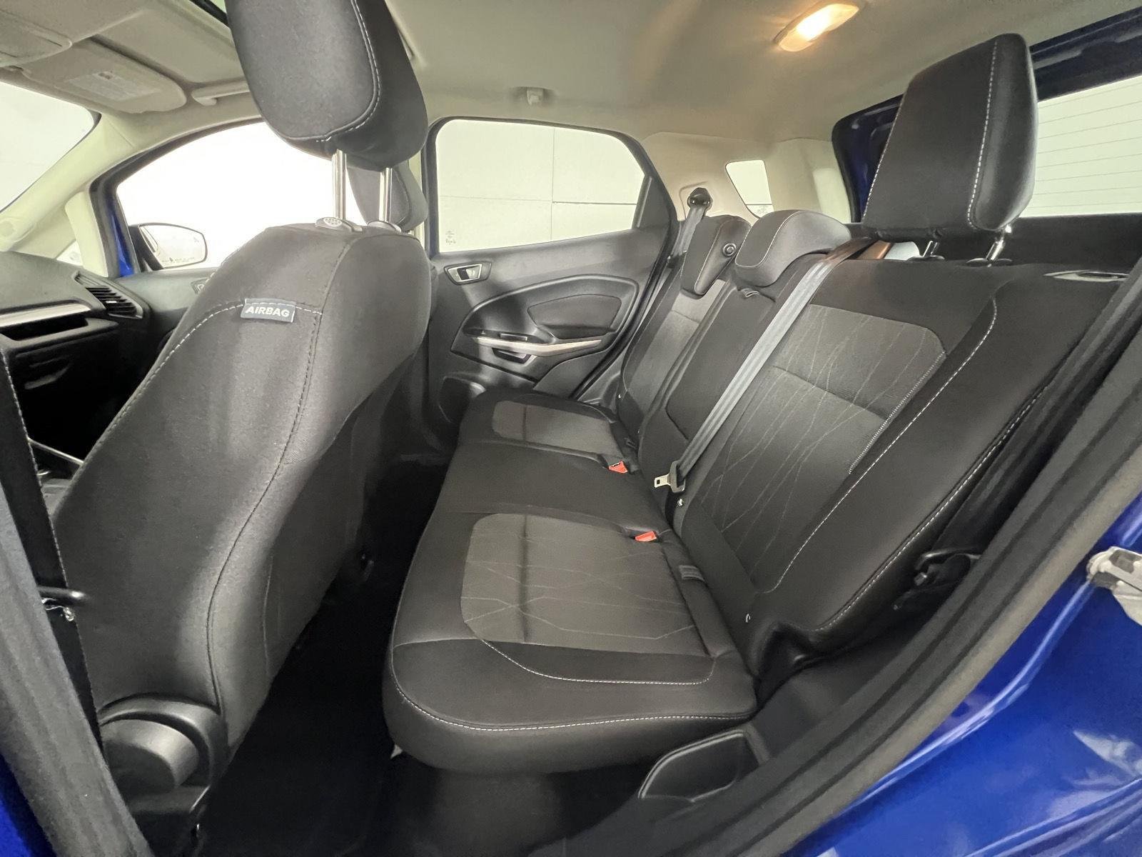 Used 2022 Lightning Blue Ford SE image 20