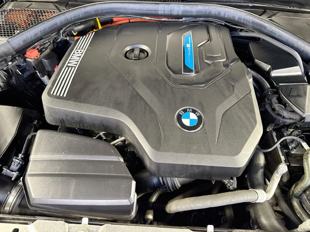 Used 2021 Black BMW 330e xDrive image 42