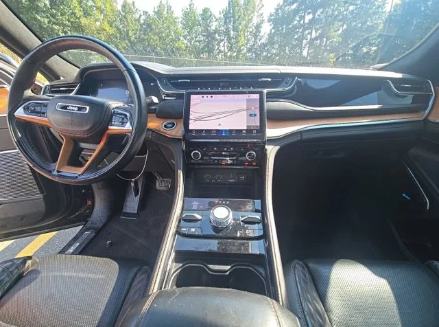 Used 2022 Black Jeep Summit Reserve image 19