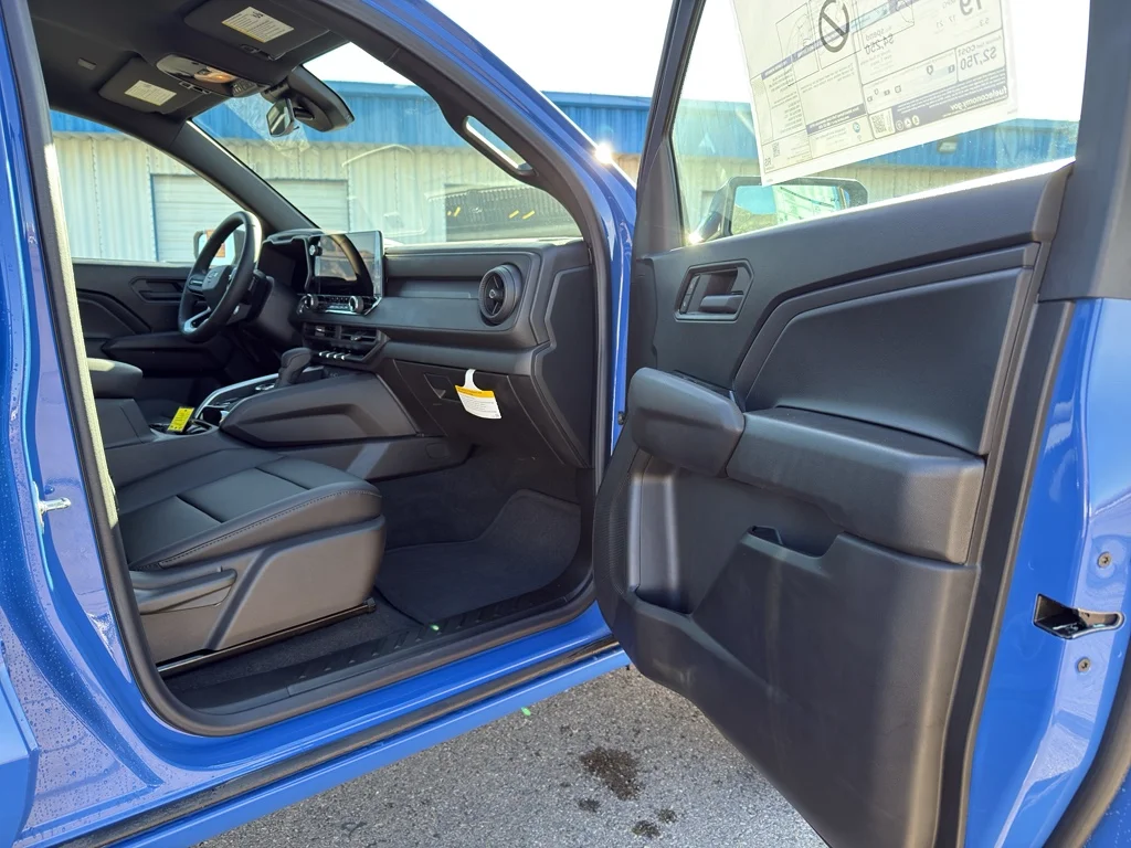 2025 Chevrolet Colorado Trail Boss - Photo 18
