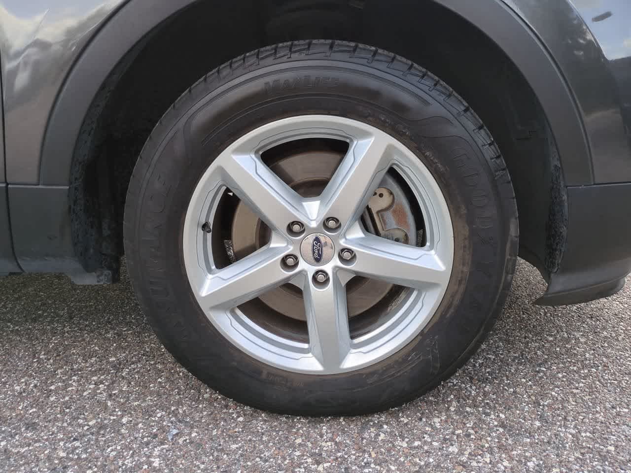 Used 2017 Magnetic Metallic Ford XLT image 11