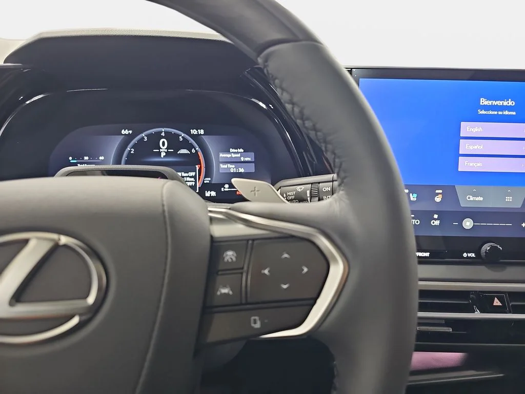 New 2026 Eminent White Pearl Lexus LUXURY image 17