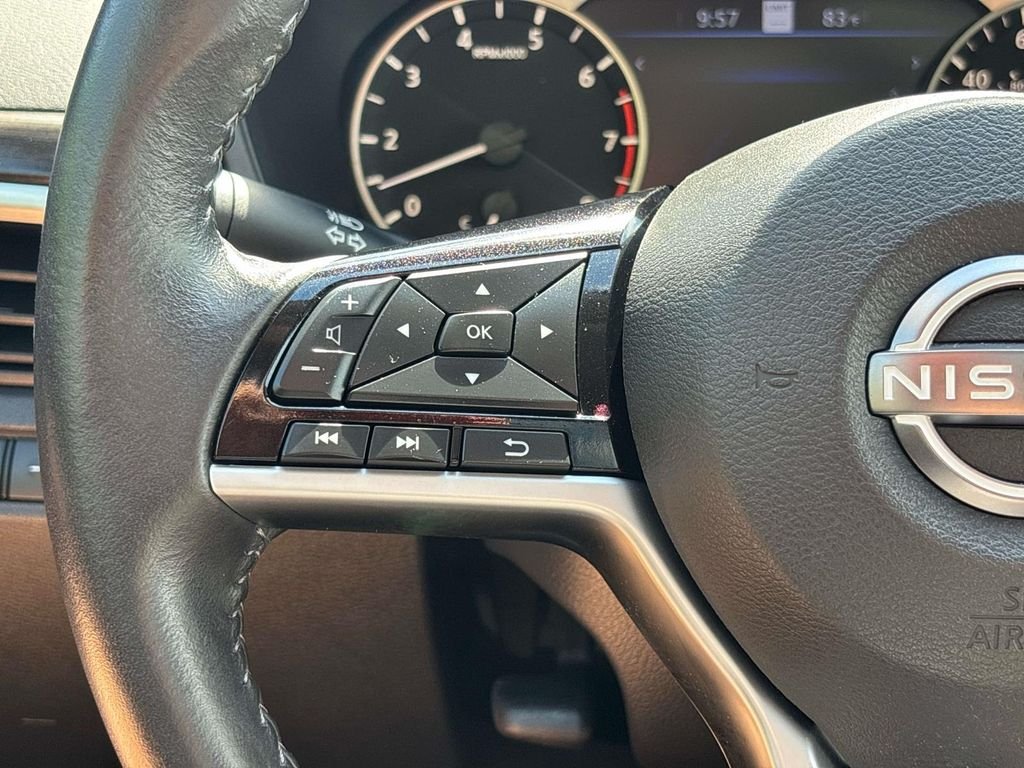 Used 2023 Black Nissan 2.5 SV image 18