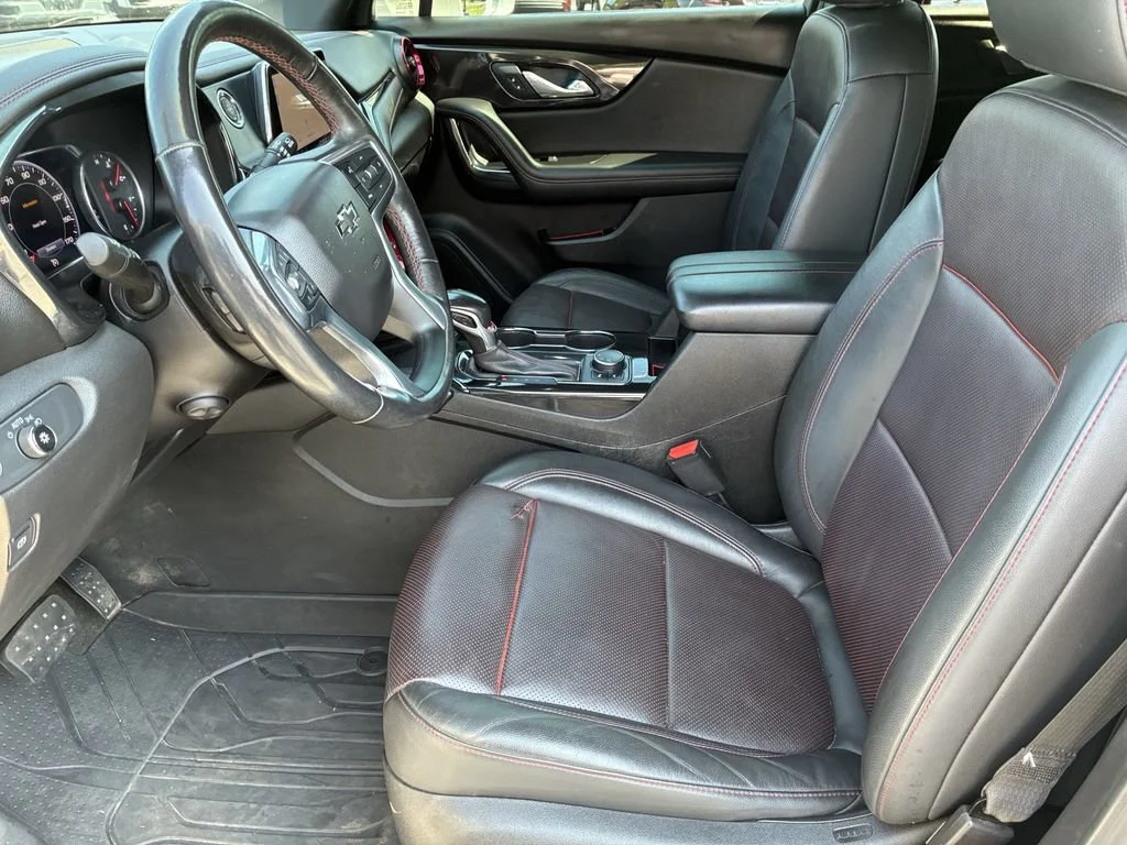 Used 2020 IRIDESCENT PEARL TRICOAT Chevrolet RS image 14