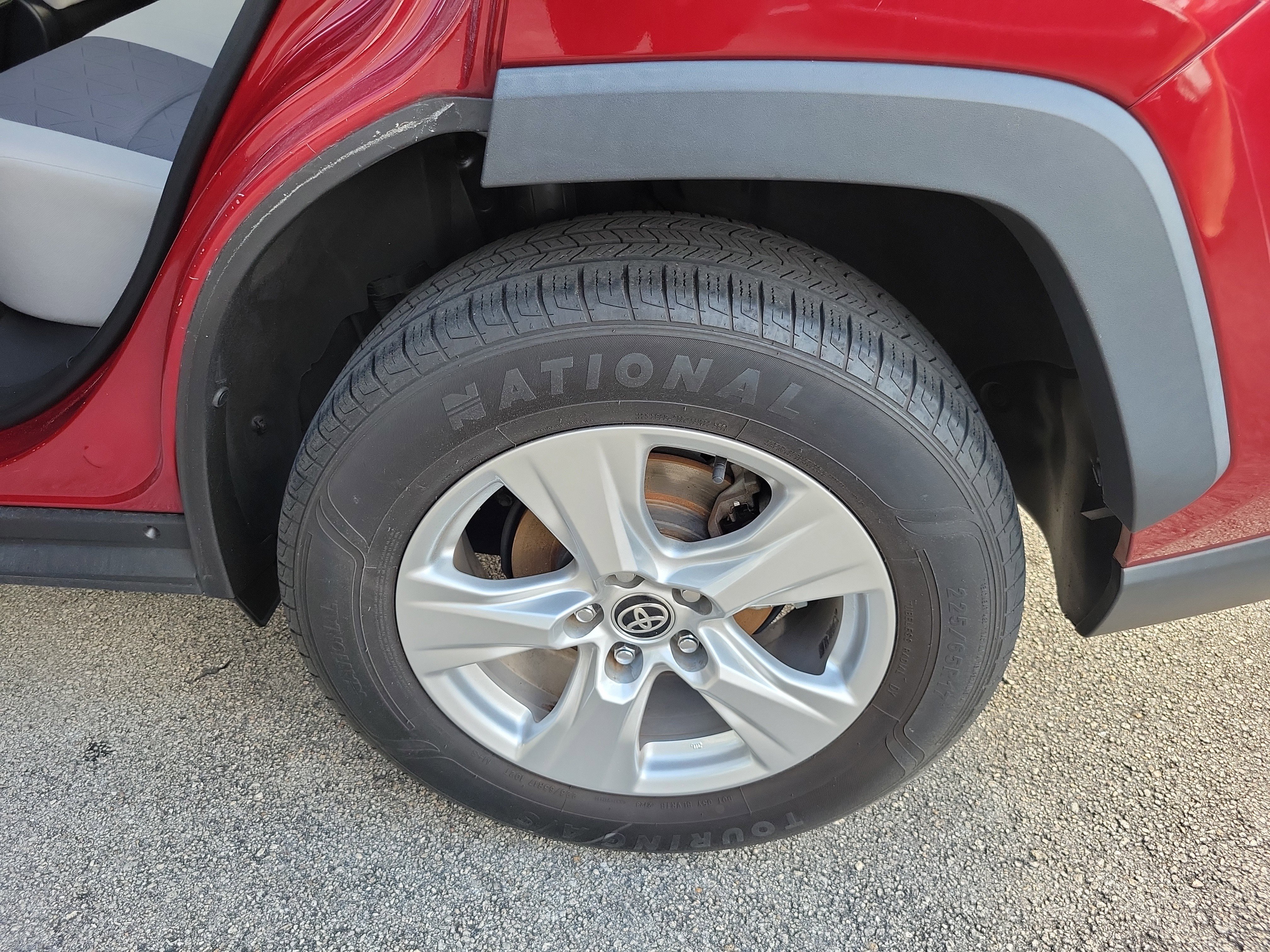 Used 2021 Pearl Toyota XLE image 8