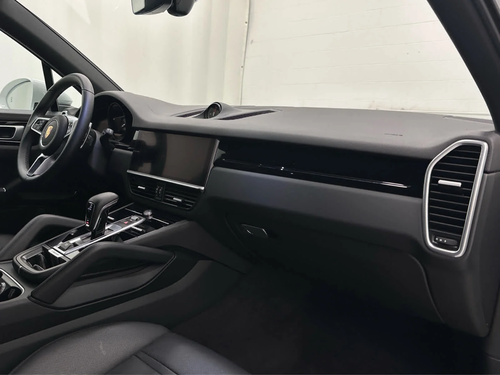 Used 2021 White Porsche  image 17