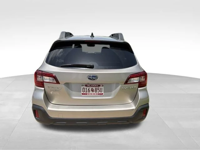 Used 2019 Gray Subaru 2.5i Premium image 4