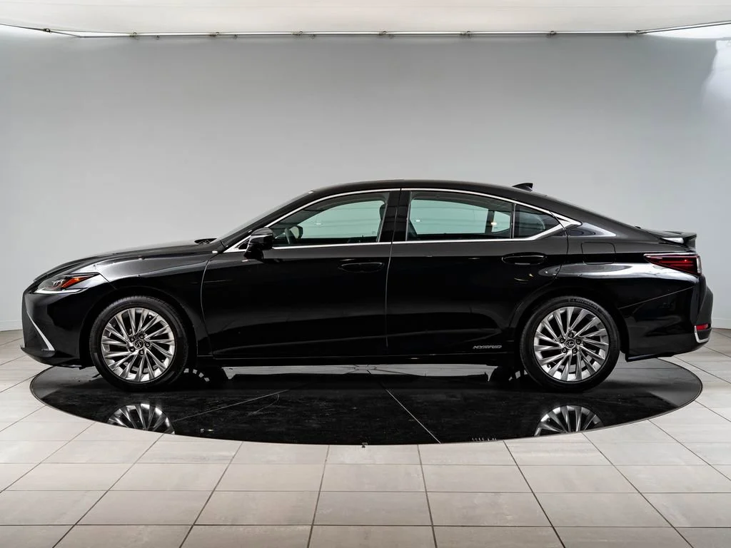Certified Used 2020 OBSIDIAN Lexus 300h Ultra Luxury image 5