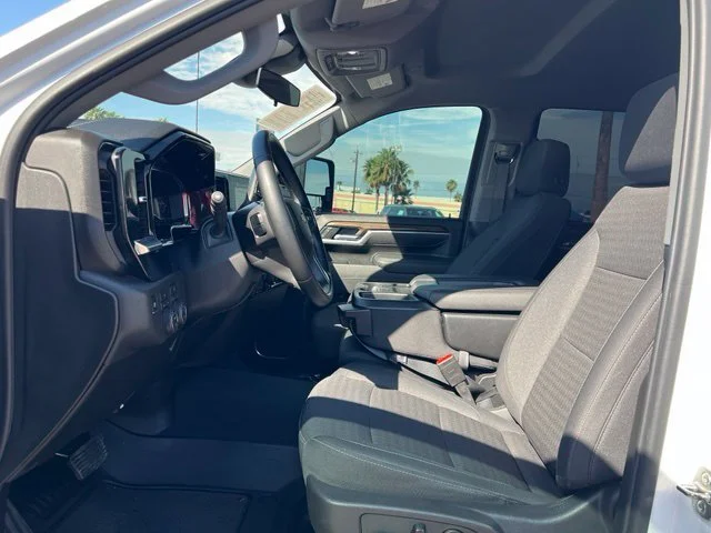 Used 2025 Summit White Chevrolet LT image 12