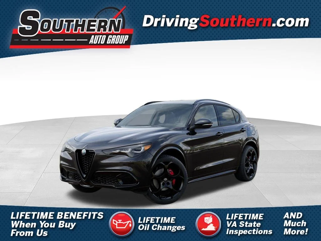 2025 Alfa Romeo Stelvio Stelvio AWD's photo