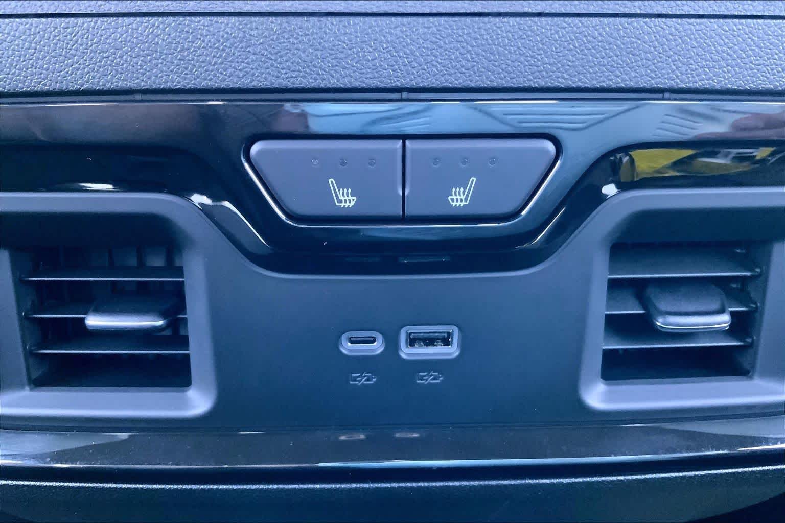 2026 Chevrolet Silverado 2500HD ZR2 - Photo 36