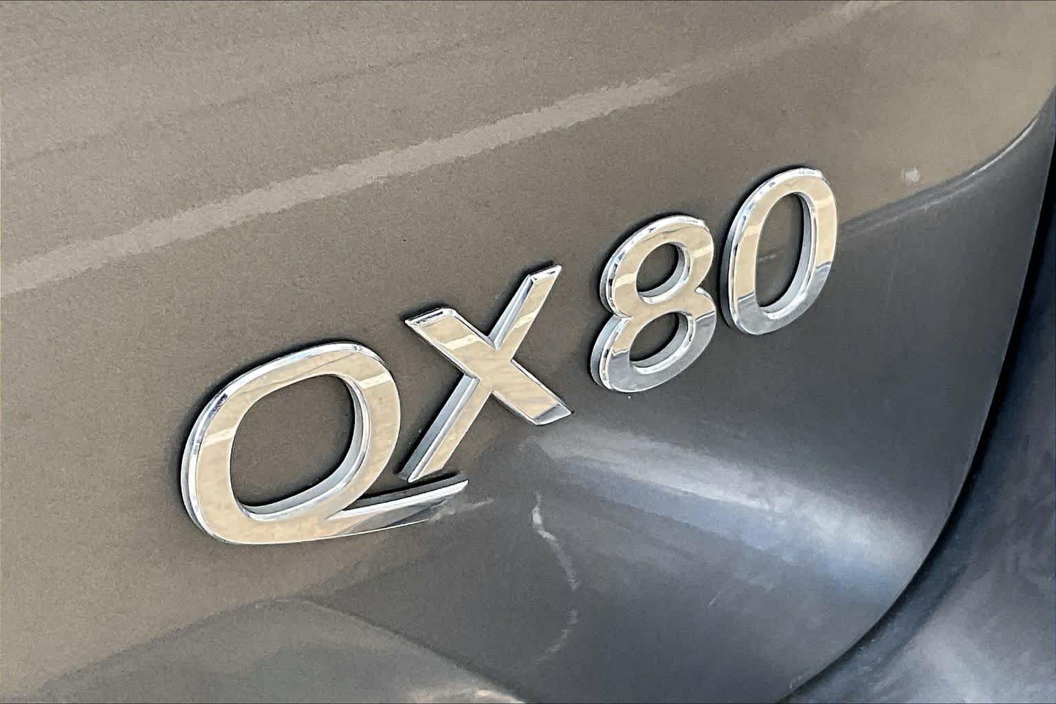 Used 2020 Graphite Shadow INFINITI LUXE image 30