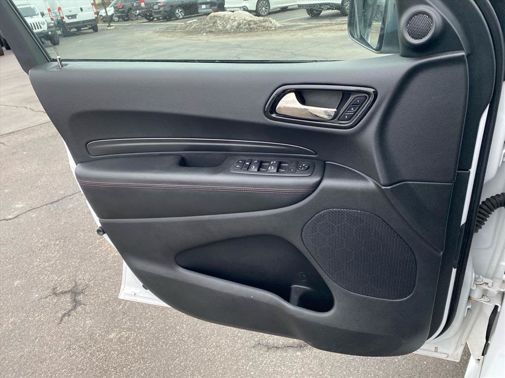 Used 2022 White Knuckle Clearcoat Dodge R/T image 22