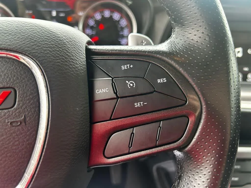 Used 2021 Triple Nickel Clearcoat Dodge R/T image 9