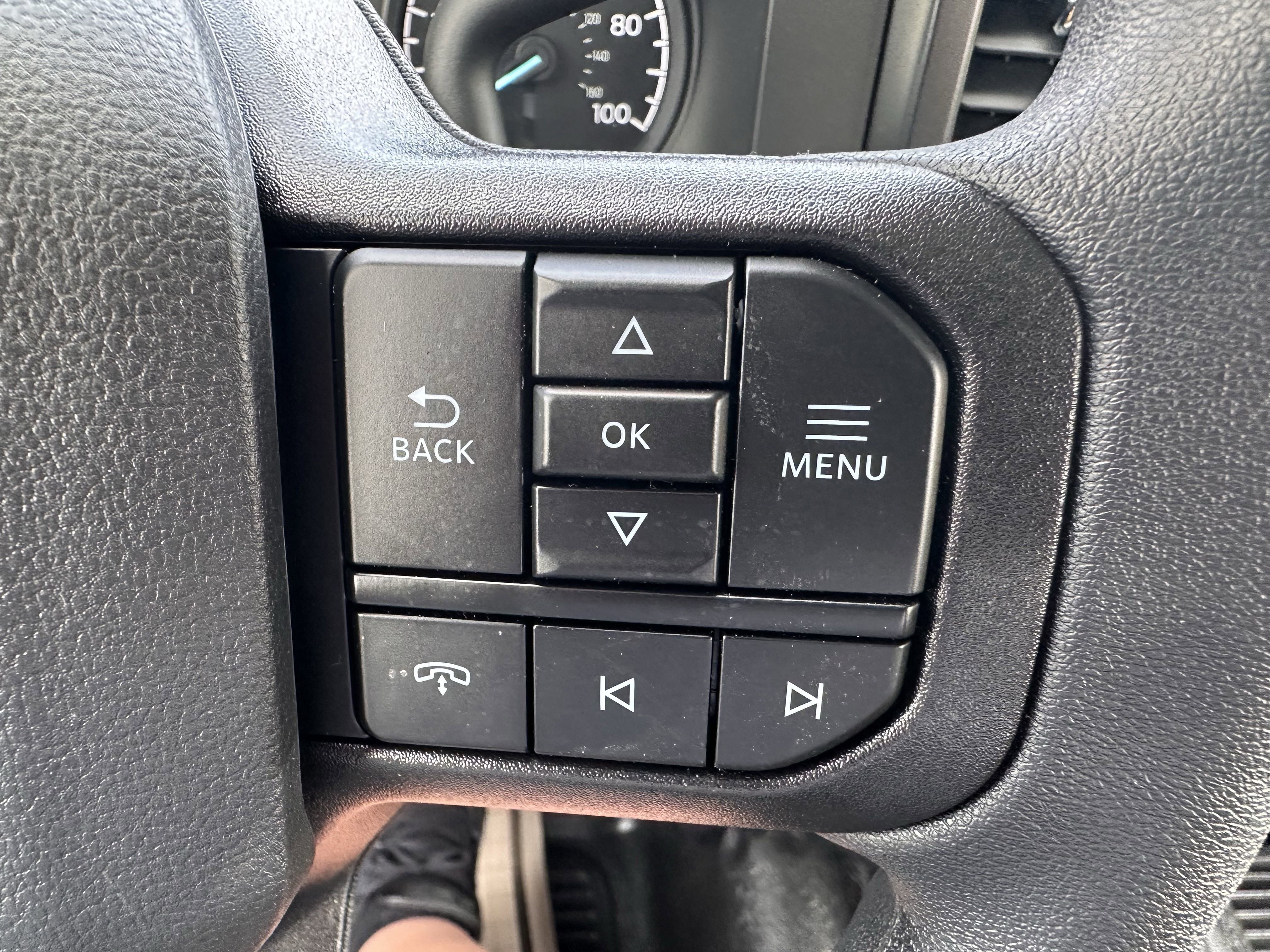 2025 Ford F-350 Super Duty Chassis Cab XL - Photo 20