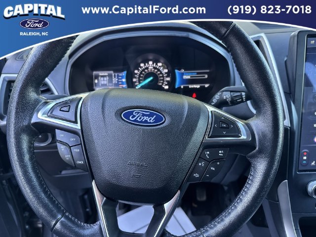 Used 2023 Gray Ford SEL image 25