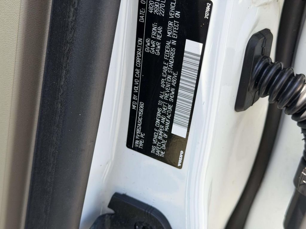 Used 2012 White Volvo 3.2 image 25