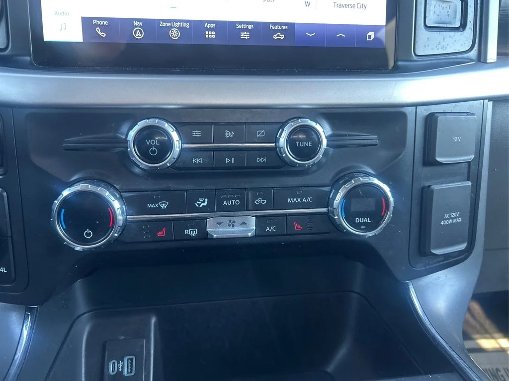 Used 2021 Silver Ford XLT image 26