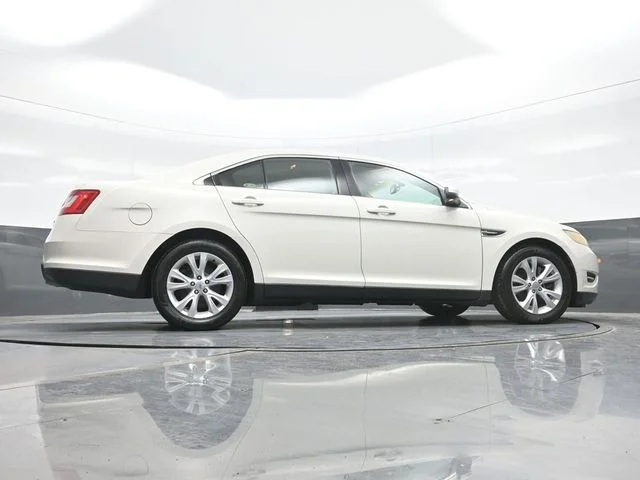 Used 2010  Ford SEL image 25