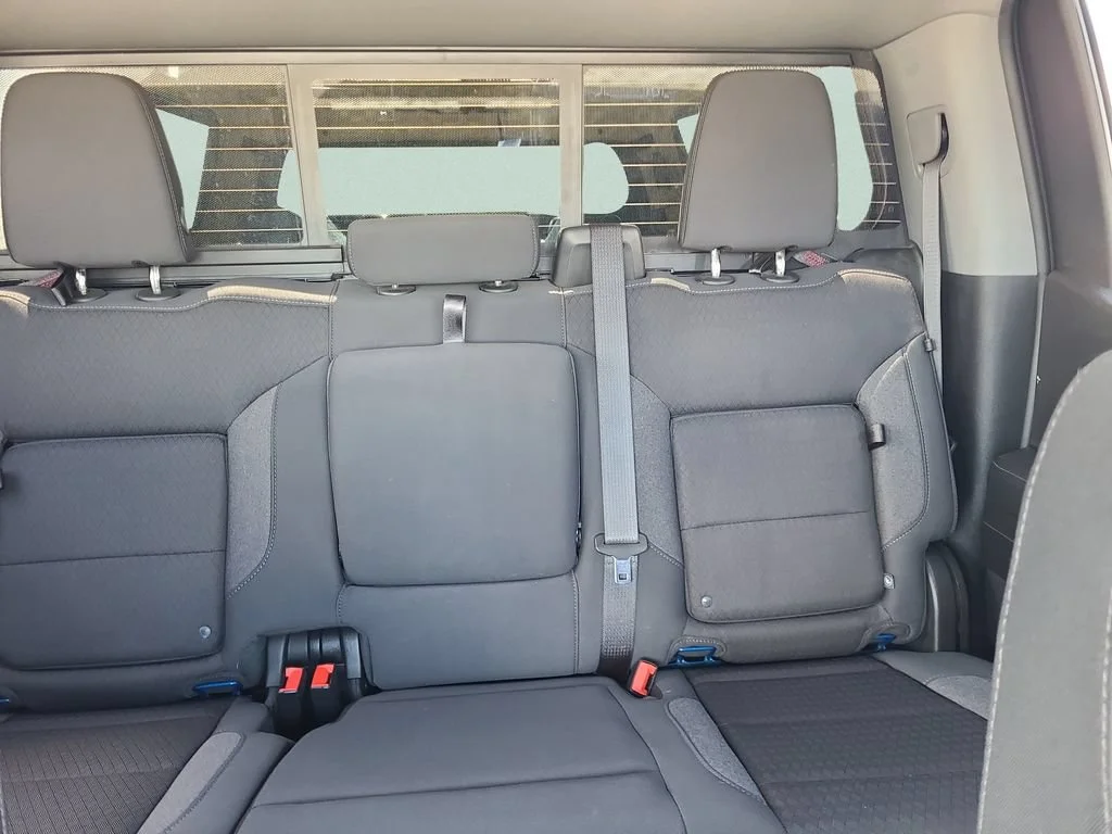 Used 2024 Dynamic Blue Metallic GMC Elevation image 10