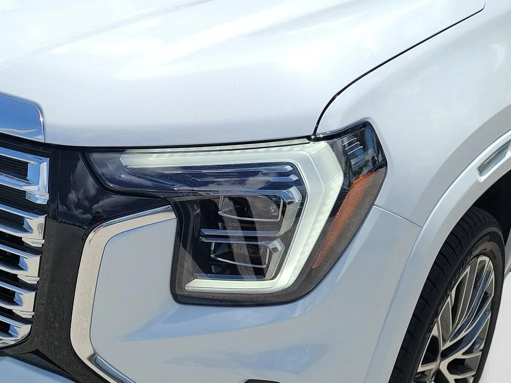 New 2026 Glacier White Tricoat GMC Denali image 26