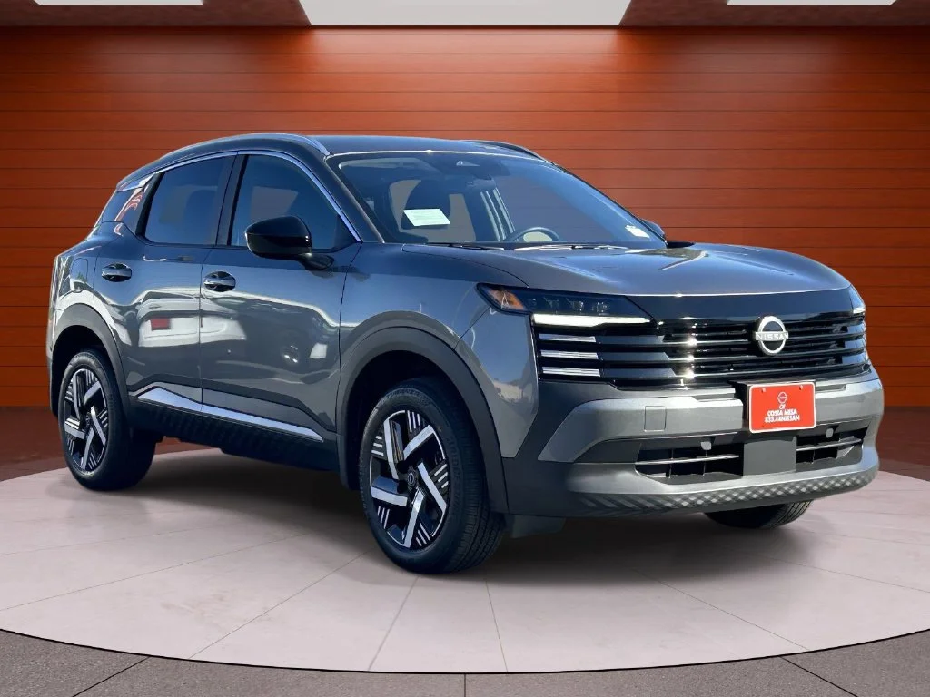 New 2027 Gun Metallic Nissan SV image 5
