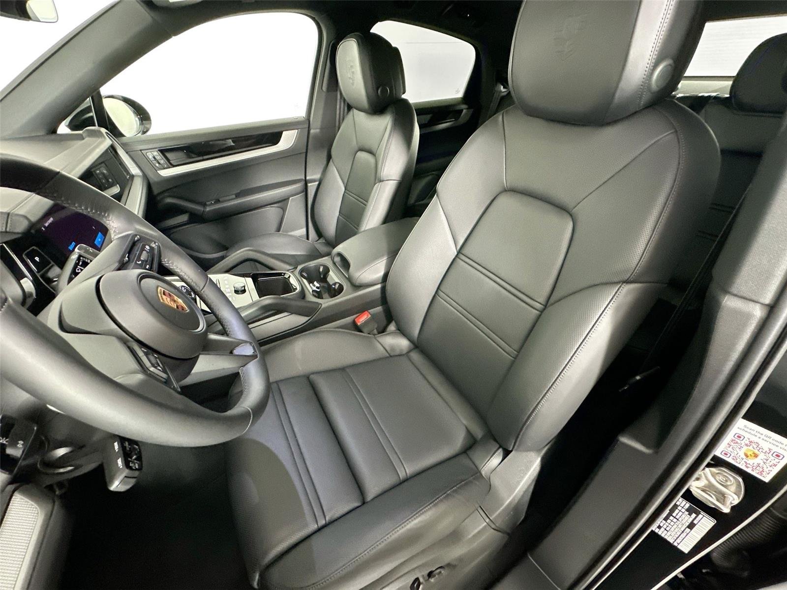 Certified Used 2025 Chromite Black Metallic Porsche S E-Hybrid Coupé image 5