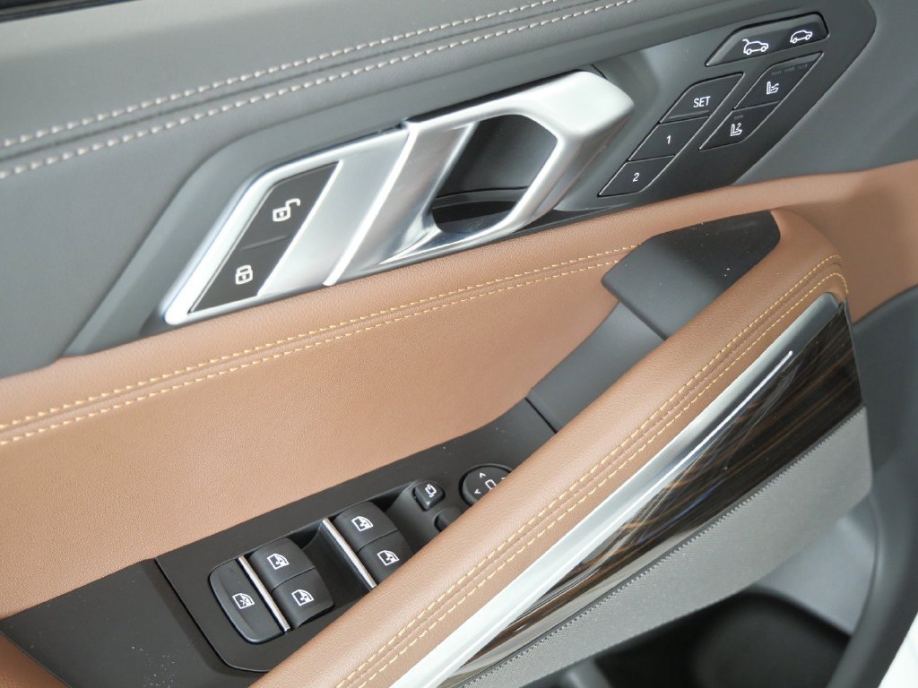New 2027 Mineral White Metallic BMW xDrive40i image 36