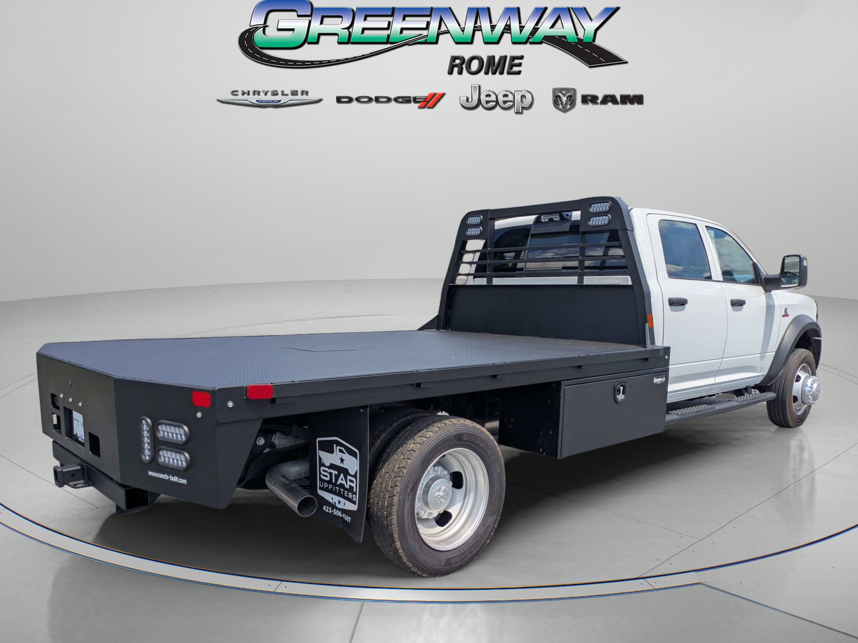 New 2026 Bright White Clear-Coat Exterior Paint RAM Tradesman image 4
