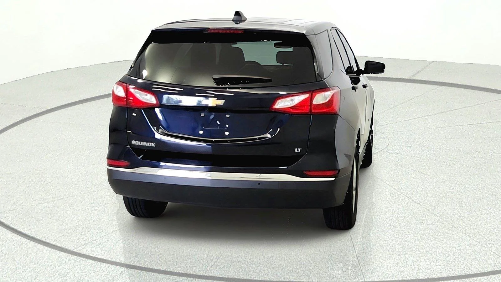 Used 2020 MIDNIGHT BLUE METALLIC Chevrolet LT image 5