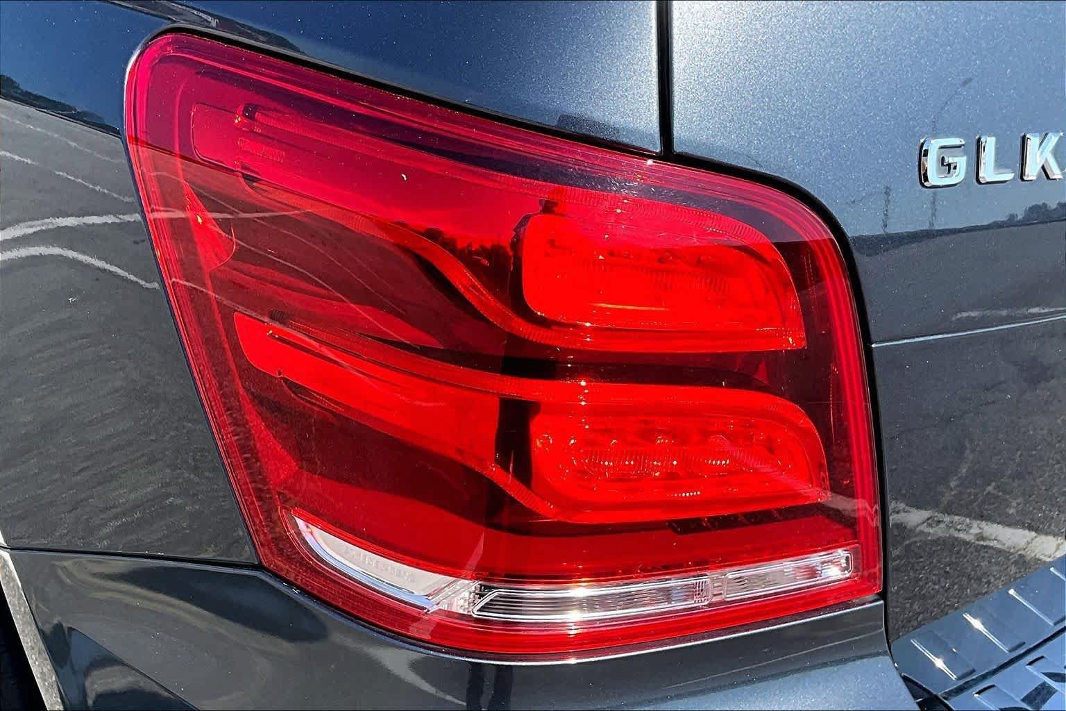 Used 2015 Steel Gray Metallic Mercedes-Benz GLK 350 image 29