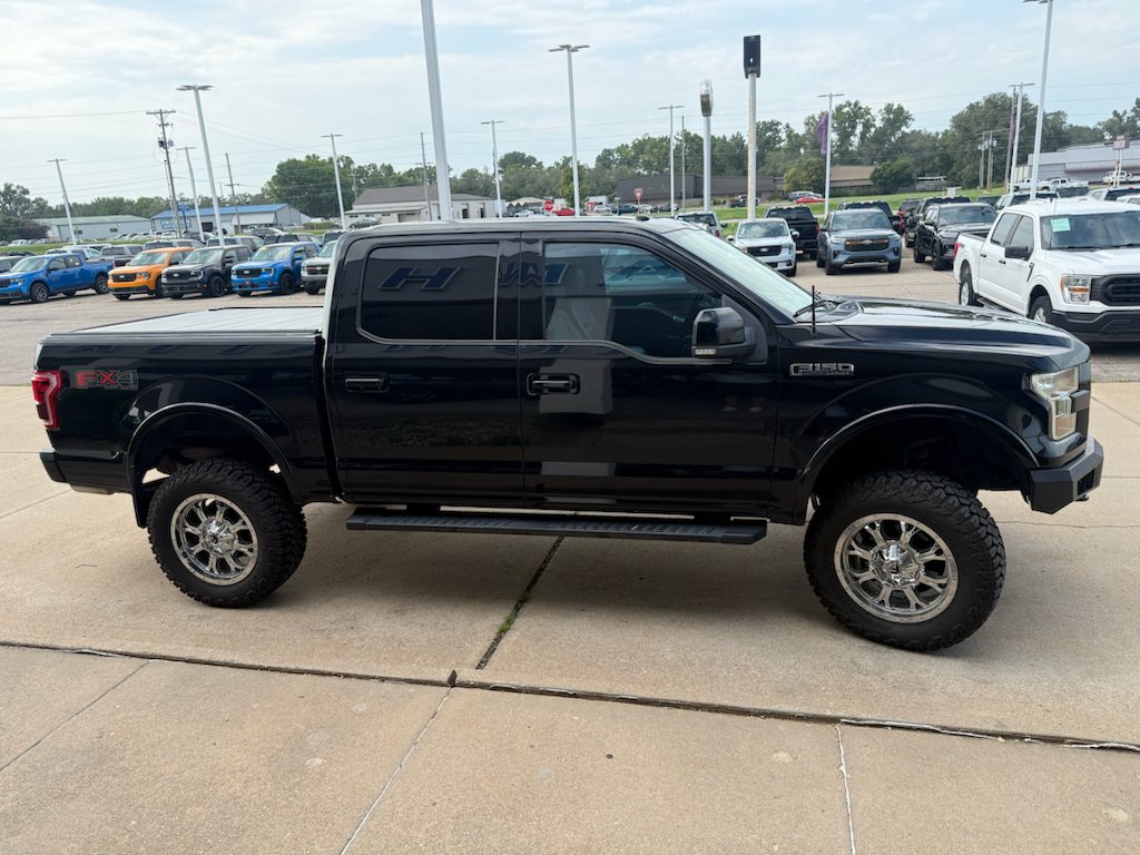 Used 2016 Shadow Black Ford Lariat image 11