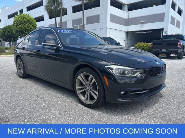 2018 BMW 3 Series 330i xDrive Sedan's photo