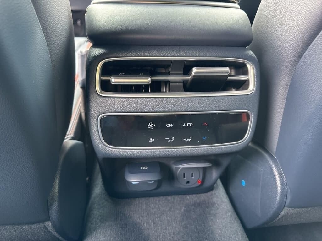 New 2026 Blue Genesis 2.5T SPORT PRESTIGE image 41