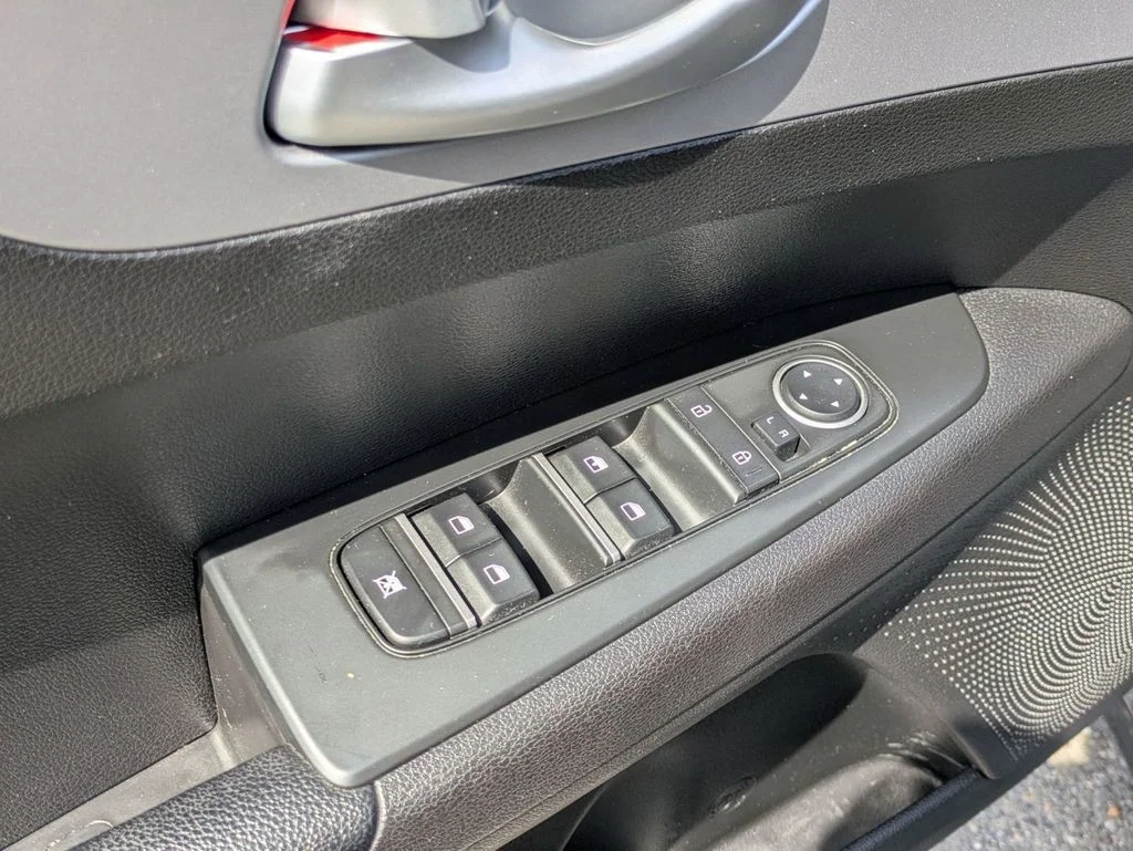 Used 2023 Gray Kia LXS image 11