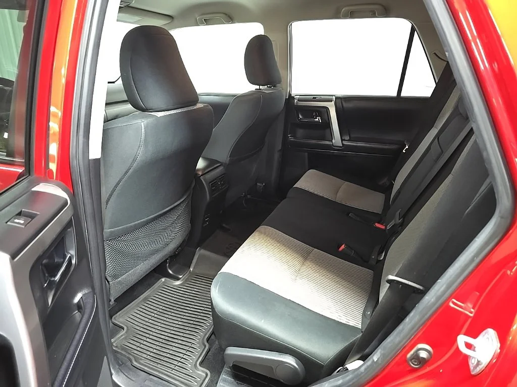 Used 2018 Red Toyota SR5 image 31
