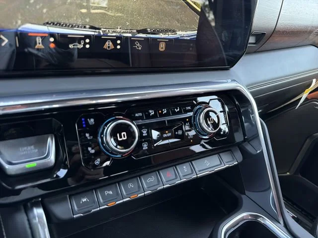 New 2026 Onyx Black GMC Denali Ultimate image 27