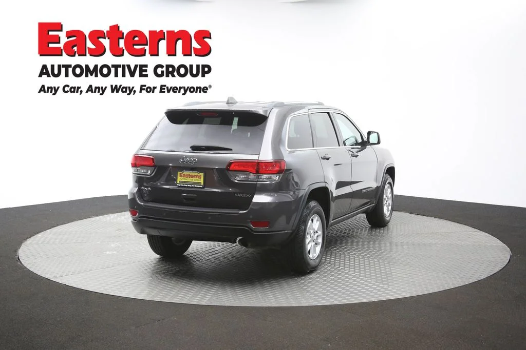 Used 2020 Gray Jeep Laredo E image 38
