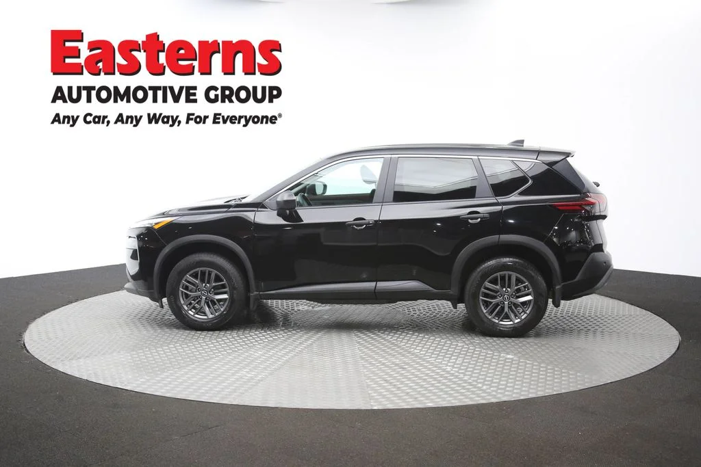 Used 2023 Black Nissan S image 59
