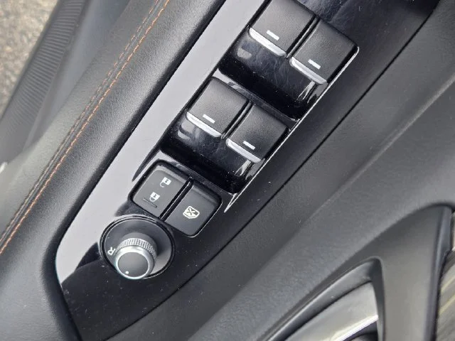 Used 2020 White Mazda Grand Touring image 19