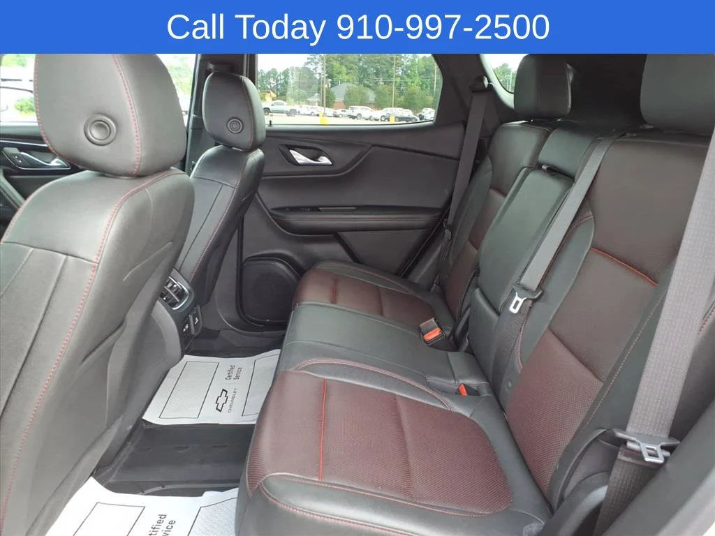 Used 2023 Iridescent Pearl Tricoat Chevrolet RS image 25