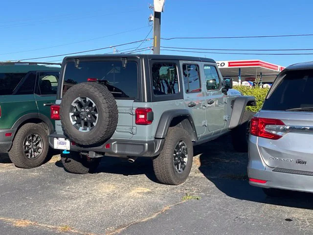 Used 2024 Gray Jeep Rubicon 4xe image 1