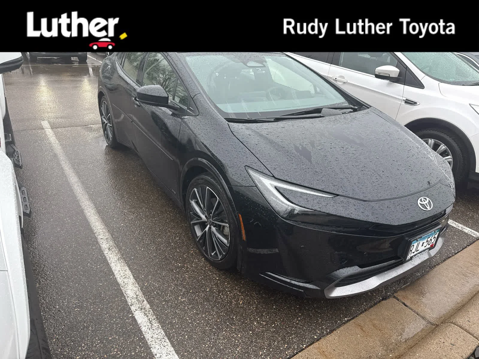 2024 Toyota Prius XLE AWD's photo