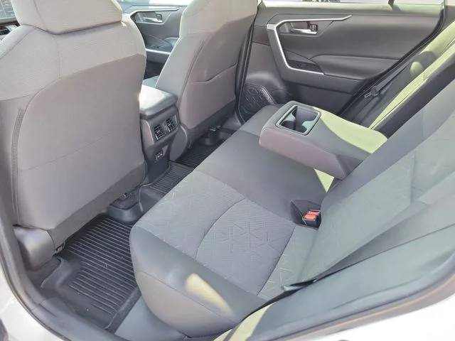 Used 2022 White Toyota XLE image 28