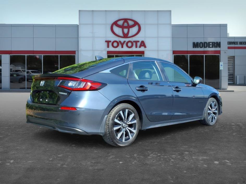 Used 2024 Gray Metallic Honda EX-L image 6