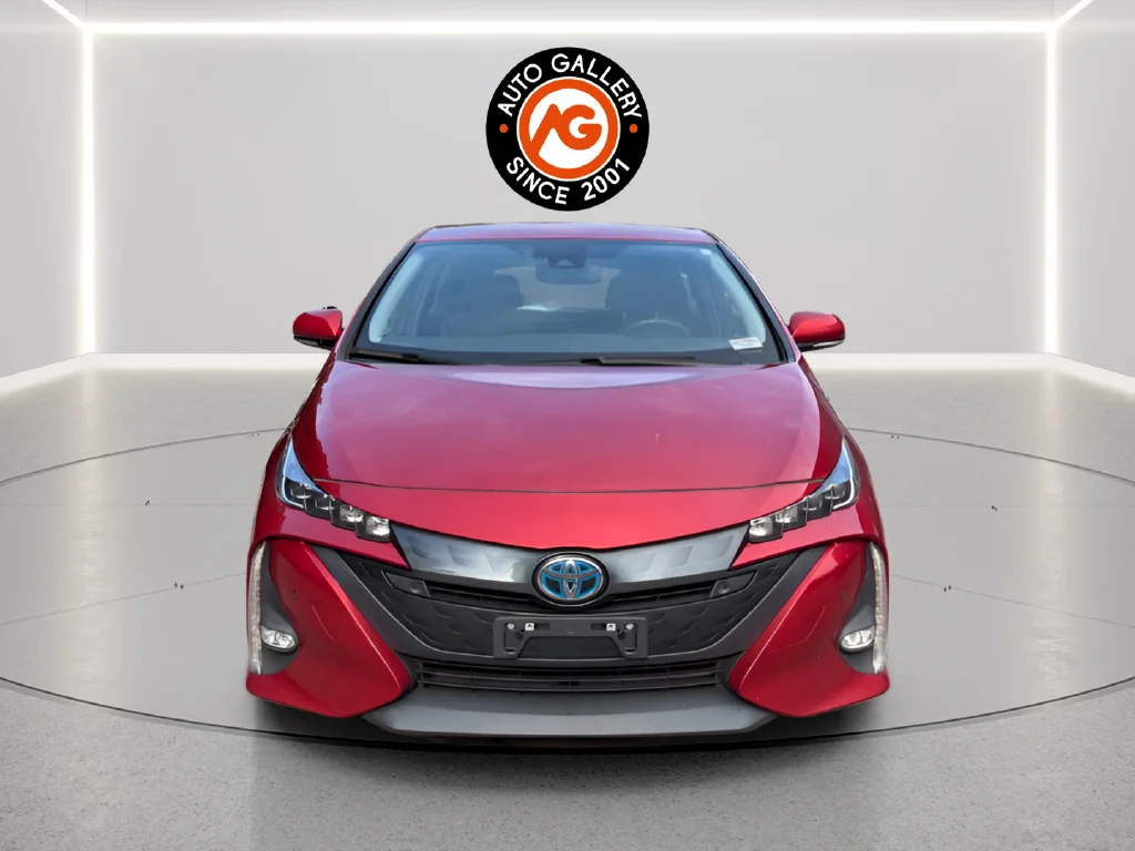 Used 2017 Red Toyota Advanced image 2