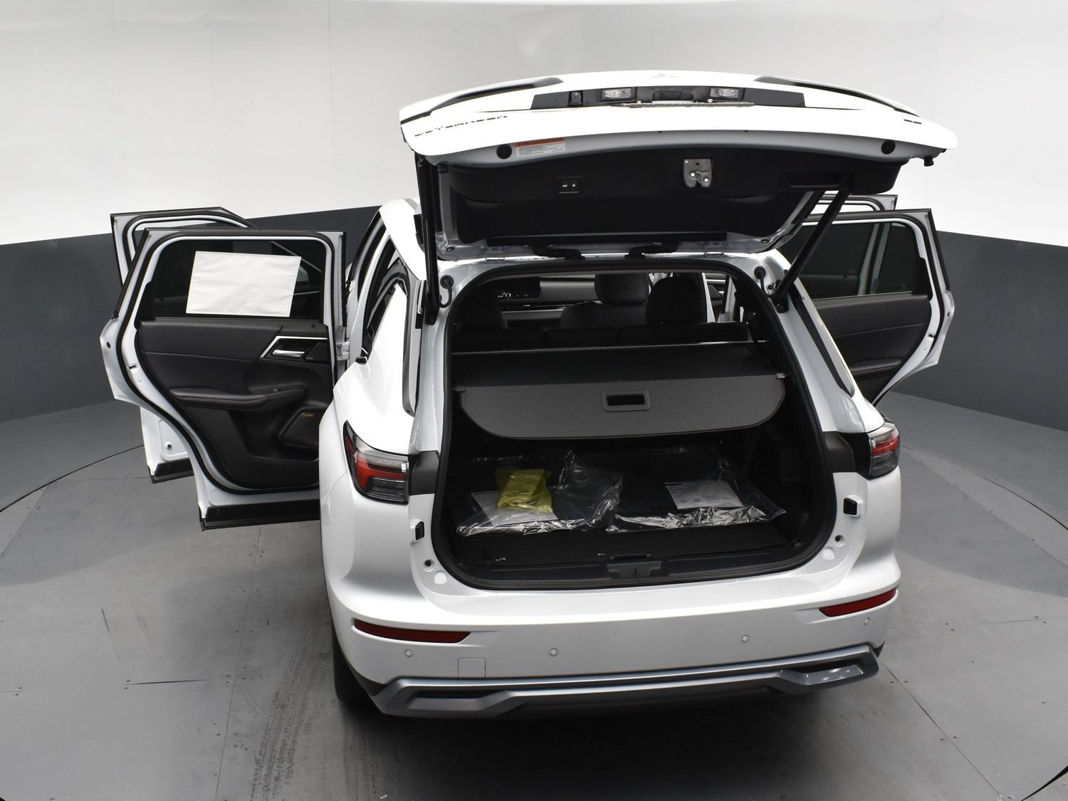 New 2026 White Mitsubishi SE 1.5T 2WD image 26