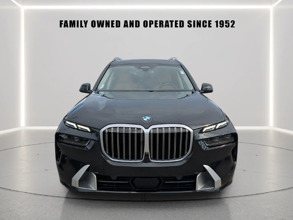 Used 2024 Black BMW xDrive40i image 5