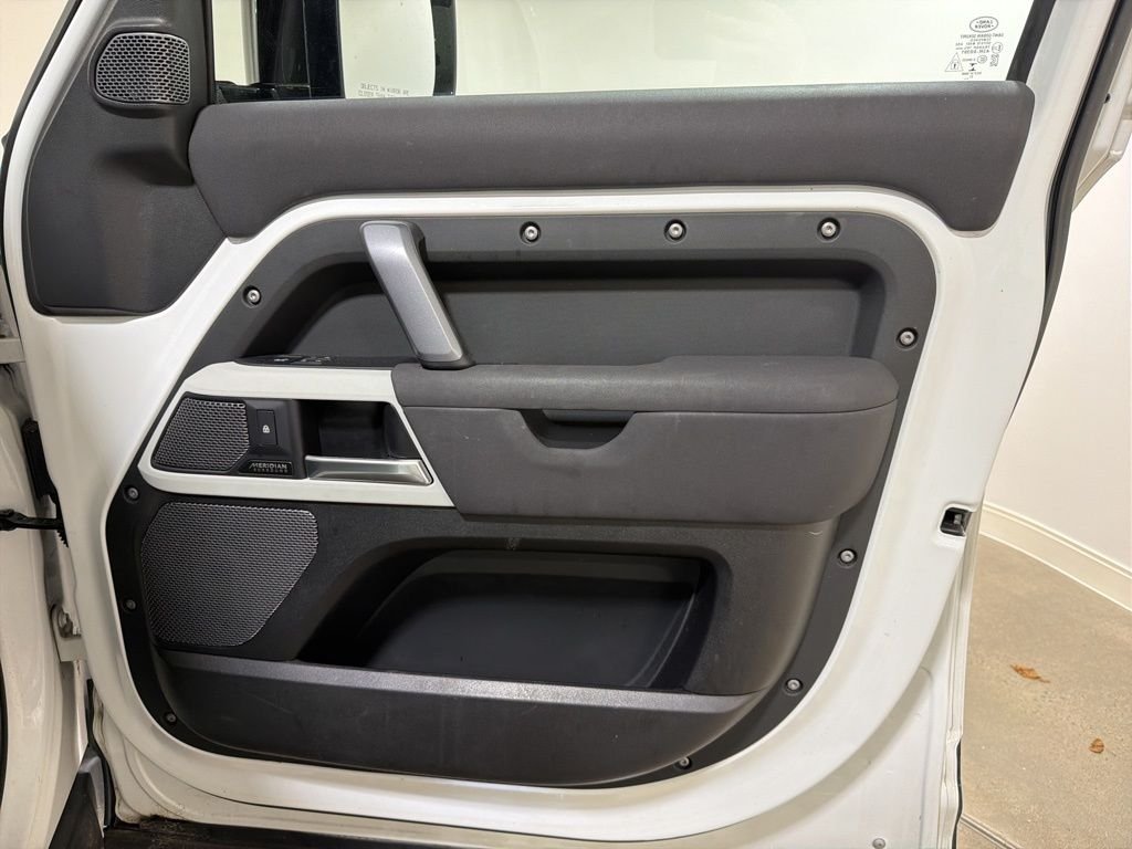 2022 Land Rover Defender X-Dynamic SE - Photo 23