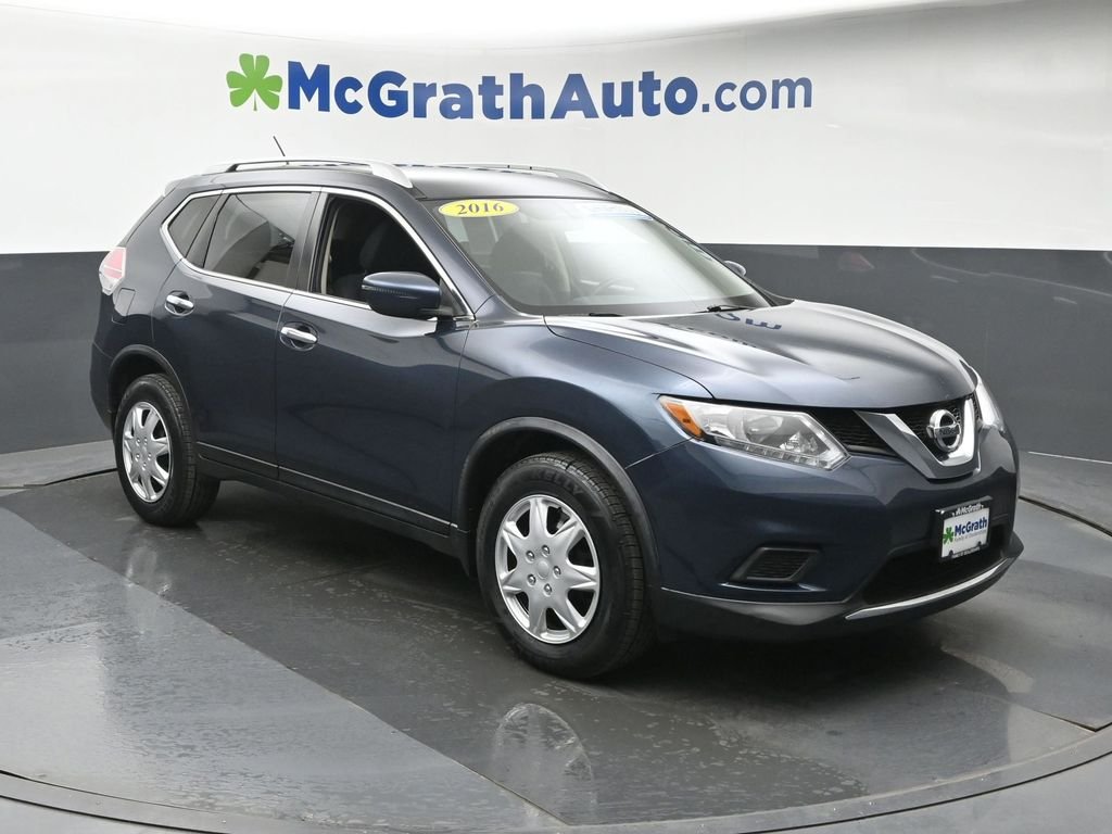 Used 2016 Blue Nissan S image 2
